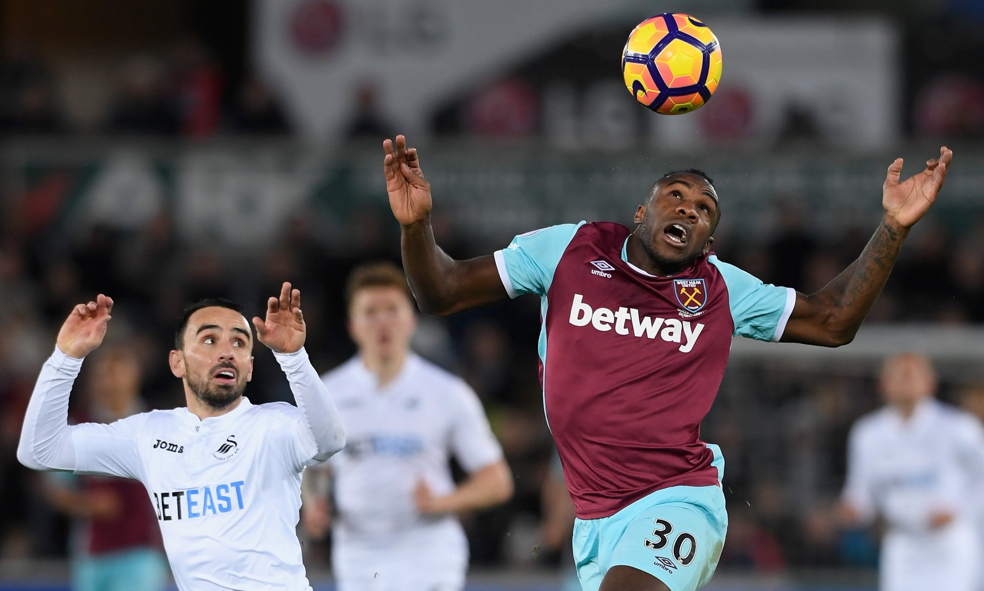 因伤缺阵 因伤缺阵